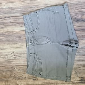 Women's juniors shorts size 13 short light olive khaki green color